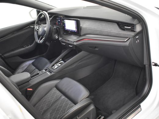 Skoda Octavia Combi RS iV 245pk | Panorama dak | Head up display | Canton audio | Leder/stof bekleding | Dodeho... ActivLease financial lease