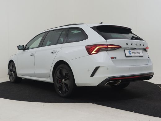 Skoda Octavia Combi RS iV 245pk | Panorama dak | Head up display | Canton audio | Leder/stof bekleding | Dodeho... ActivLease financial lease
