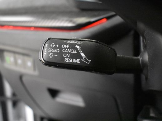 Skoda Octavia Combi RS iV 245pk | Panorama dak | Head up display | Canton audio | Leder/stof bekleding | Dodeho... ActivLease financial lease