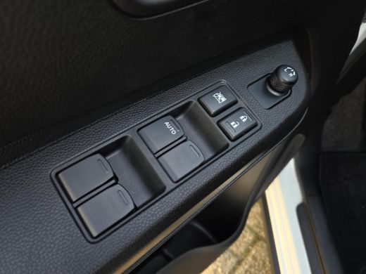 Suzuki Ignis 1.2 Smart Hybrid Style AllGrip | 4x4 | Android Auto | Climate Control | Rijklaar incl. garantie | ActivLease financial lease