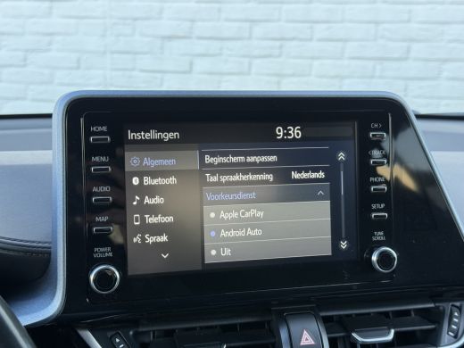 Toyota C-HR 1.8 Hybrid Team D | CarPlay | ACC | Camera | Keyless | 18 inch ActivLease financial lease