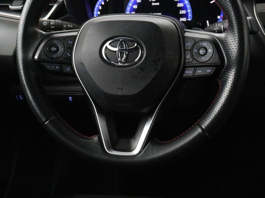 Toyota Corolla 2.0 Hybrid GR-Sport | Stoelverwarming | Adaptive cruise | Sportstoelen | Carplay | Camera | Park ... ActivLease financial lease