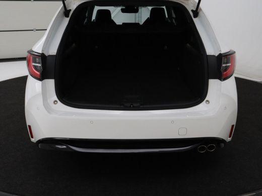 Toyota Corolla 2.0 Hybrid GR-Sport | Stoelverwarming | Adaptive cruise | Sportstoelen | Carplay | Camera | Park ... ActivLease financial lease