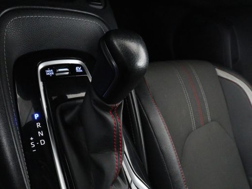 Toyota Corolla 2.0 Hybrid GR-Sport | Stoelverwarming | Adaptive cruise | Sportstoelen | Carplay | Camera | Park ... ActivLease financial lease