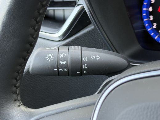 Toyota Corolla Touring Sports 2.0 Hybrid Team D | Trekhaak | CarPlay | ACC | Camera | LED | 17 inch ActivLease financial lease