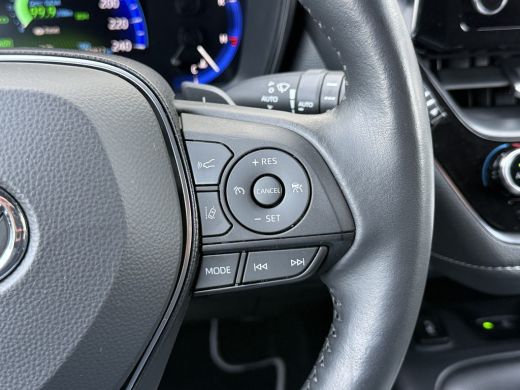 Toyota Corolla Touring Sports 2.0 Hybrid Team D | Trekhaak | CarPlay | ACC | Camera | LED | 17 inch ActivLease financial lease