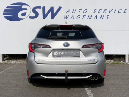 Toyota Corolla Touring Sports 2.0 Hybrid Team D | Trekhaak | CarPlay | ACC | Camera | LED | 17 inch ActivLease financial lease