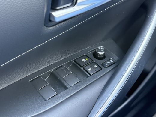 Toyota Corolla Touring Sports Hybrid 140 Dynamic | ACC | CarPlay | Camera | LED | 17 inch ActivLease financial lease