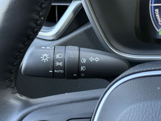 Toyota Corolla Touring Sports Hybrid 140 Dynamic | ACC | CarPlay | Camera | LED | 17 inch ActivLease financial lease