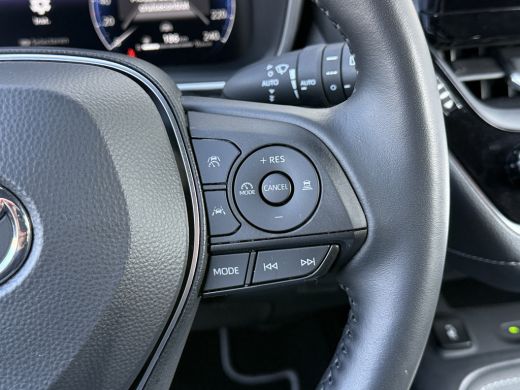 Toyota Corolla Touring Sports Hybrid 140 Dynamic | ACC | CarPlay | Camera | LED | 17 inch ActivLease financial lease