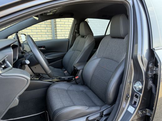 Toyota Corolla Touring Sports Hybrid 140 Dynamic | ACC | CarPlay | Camera | LED | 17 inch ActivLease financial lease