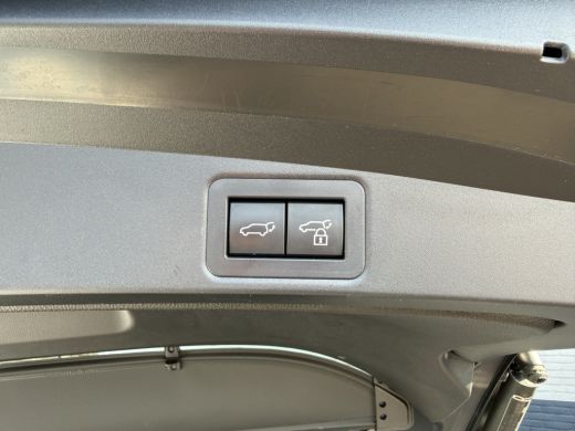 Toyota Corolla Touring Sports Hybrid 140 Dynamic | ACC | CarPlay | Camera | LED | 17 inch ActivLease financial lease