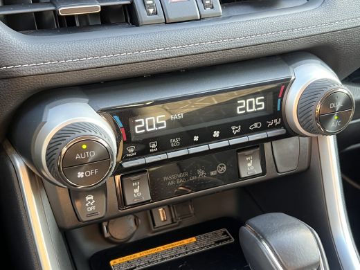 Toyota RAV4 2.5 Hybrid Dynamic | ACC | Carplay | LED | Camera ActivLease financial lease