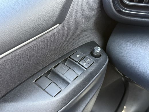 Toyota Yaris 1.5 Hybrid 115 Dynamic | ACC | CarPlay | Camera | LED | Winter-Pakket ActivLease financial lease