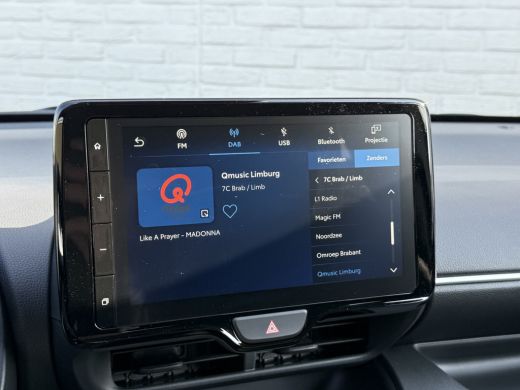Toyota Yaris 1.5 Hybrid 115 Dynamic | ACC | CarPlay | Camera | LED | Winter-Pakket ActivLease financial lease