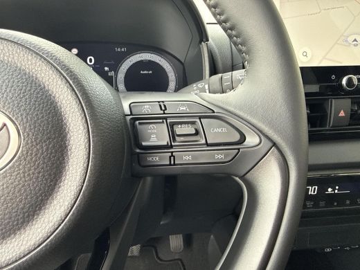 Toyota Yaris 1.5 Hybrid 130 Executive | Navigatie | Apple CarPlay/Android auto | Achteruitrijcamera | Parkeers... ActivLease financial lease