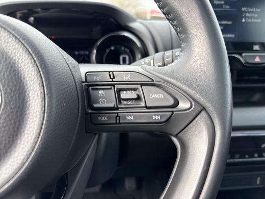 Toyota Yaris 1.5 Hybrid Executive | Apple CarPlay/Android auto | Achteruitrijcamera | Parkeersensoren | Head-u... ActivLease financial lease