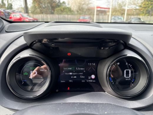 Toyota Yaris 1.5 Hybrid Executive | Apple CarPlay/Android auto | Achteruitrijcamera | Parkeersensoren | Head-u... ActivLease financial lease
