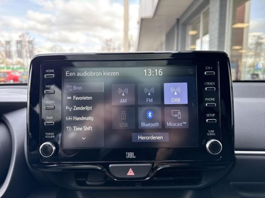 Toyota Yaris 1.5 Hybrid Executive | Apple CarPlay/Android auto | Achteruitrijcamera | Parkeersensoren | Head-u... ActivLease financial lease