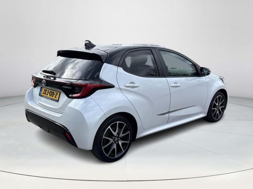 Toyota Yaris 1.5 Hybrid Executive | Apple CarPlay/Android auto | Achteruitrijcamera | Parkeersensoren | Head-u... ActivLease financial lease