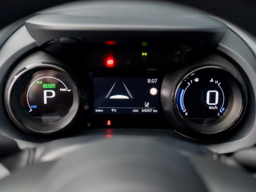 Toyota Yaris 1.5 Hybrid Executive | Bi-Tone | 17'' | Stoelverw. | Apple Carplay/ Android Auto | Prijs Rijklaar!! ActivLease financial lease