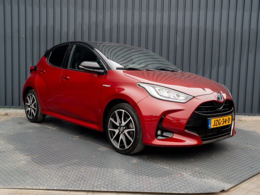 Toyota Yaris 1.5 Hybrid Executive | Bi-Tone | 17'' | Stoelverw. | Apple Carplay/ Android Auto | Prijs Rijklaar!! ActivLease financial lease