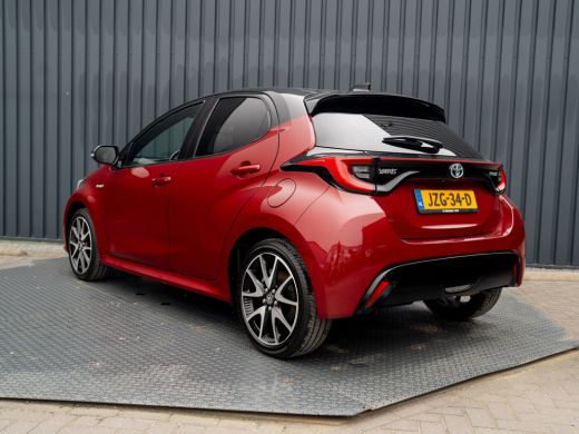 Toyota Yaris 1.5 Hybrid Executive | Bi-Tone | 17'' | Stoelverw. | Apple Carplay/ Android Auto | Prijs Rijklaar!! ActivLease financial lease