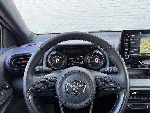 Toyota Yaris 1.5 Hybrid Tokyo Spirit | HUD | ACC | Camera | LED | 17 inch ActivLease financial lease