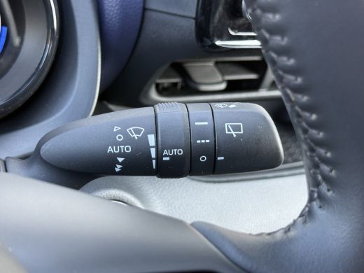 Toyota Yaris 1.5 Hybrid Tokyo Spirit | HUD | ACC | Camera | LED | 17 inch ActivLease financial lease