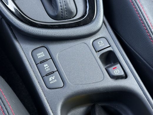 Toyota Yaris 1.5 Hybrid Tokyo Spirit | HUD | ACC | Camera | LED | 17 inch ActivLease financial lease