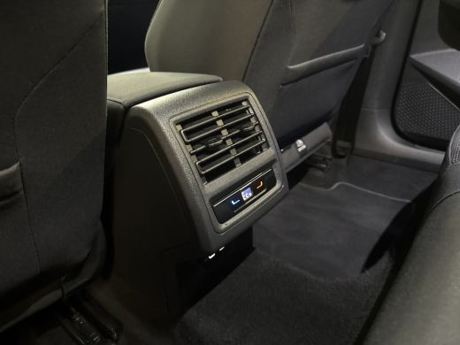 Volkswagen Golf GTE 245PK HYBRID SPORT CAMERA/CARPLAY/NAVI ActivLease financial lease