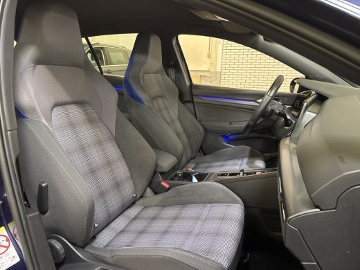 Volkswagen Golf GTE 245PK HYBRID SPORT CAMERA/CARPLAY/NAVI ActivLease financial lease