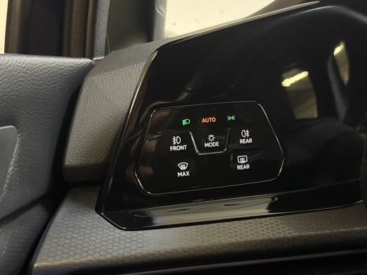 Volkswagen Golf GTE 245PK HYBRID SPORT CAMERA/CARPLAY/NAVI ActivLease financial lease