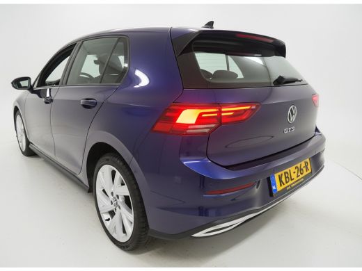 Volkswagen Golf GTE 245PK HYBRID SPORT CAMERA/CARPLAY/NAVI ActivLease financial lease