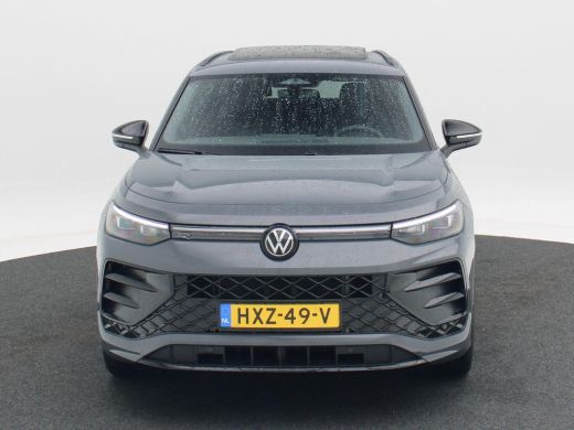 Volkswagen Tayron 1.5 eHybrid 204 Pk Automaat R-Line | Black Style | Trekhaak | Panorama dak | Stoel/Stuur Verwarmi... ActivLease financial lease