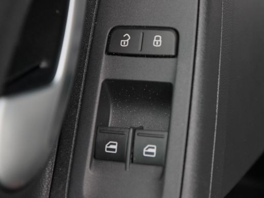 Volkswagen up! 1.0 65 Pk | Elektrische Ramen | Airco | DAB | 50.336 Km !! ActivLease financial lease