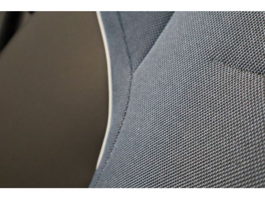 Volvo  EX30 272PK Extended Range Plus Europa 69 kWh | Privacy glas | 20'' | Pano-dak | Power seats | Climate ... ActivLease financial lease