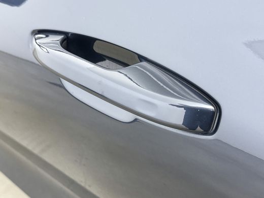 Volvo  V60 B3 Plus Bright | 18" Allseason | 360 Camera | Trekhaak | Full LED | Elektr. verst. Stoelen | Harm... ActivLease financial lease