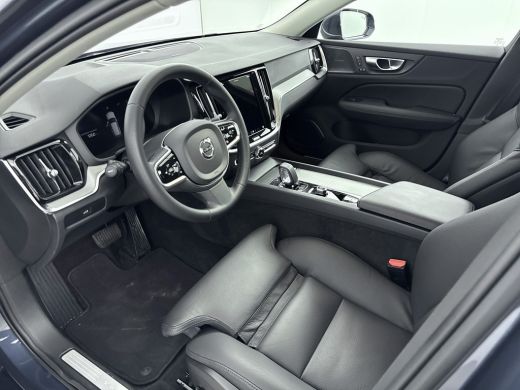 Volvo  V60 B3 Plus Bright | 18" Allseason | 360 Camera | Trekhaak | Full LED | Elektr. verst. Stoelen | Harm... ActivLease financial lease