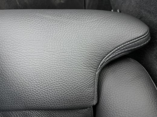 Volvo  V60 B3 Plus Bright | 18" Allseason | 360 Camera | Trekhaak | Full LED | Elektr. verst. Stoelen | Harm... ActivLease financial lease