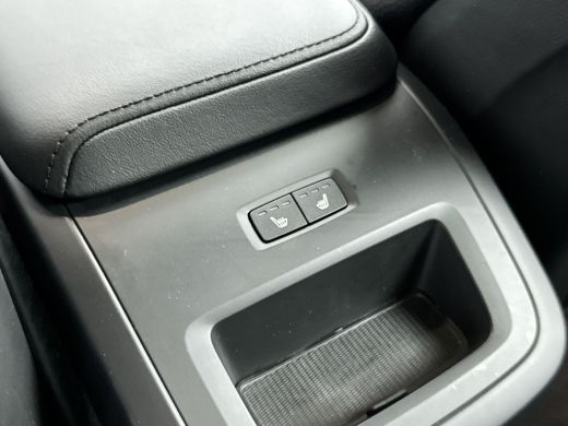 Volvo  V60 B3 Plus Bright | 18" Allseason | 360 Camera | Trekhaak | Full LED | Elektr. verst. Stoelen | Harm... ActivLease financial lease