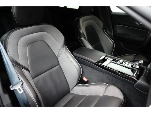 Volvo  V60 T8 Recharge AWD Plus Dark | Long Range | Nappa Sportstoel | Camera | Elek Stoel | Keyless | Stoel... ActivLease financial lease