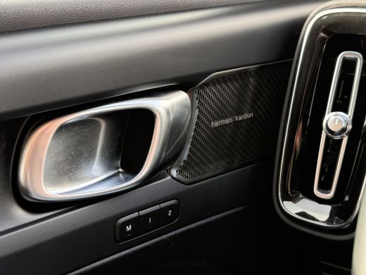 Volvo  XC40 1.5 T5 Plug-in hybrid Plus Dark | Pilot Assist | LED | Camera | H/K | 18 inch ActivLease financial lease