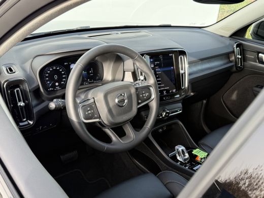 Volvo  XC40 1.5 T5 Plug-in hybrid Plus Dark | Pilot Assist | LED | Camera | H/K | 18 inch ActivLease financial lease