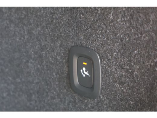 Volvo  XC40 2.0 B4 Plus Dark | Harman Kardon | BLIS | Trekhaak | ActivLease financial lease