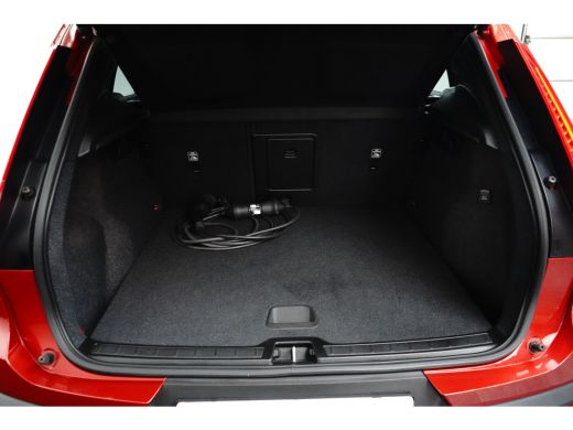 Volvo  XC40 T4 Recharge Plus Dark | Harman/Kardon | Elek. Stoel | All Seasons | Keyless | Stoel- & Stuurverwa... ActivLease financial lease