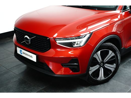 Volvo  XC40 T4 Recharge Plus Dark | Harman/Kardon | Elek. Stoel | All Seasons | Keyless | Stoel- & Stuurverwa... ActivLease financial lease