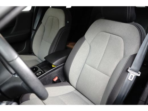 Volvo  XC40 T4 Recharge Plus Dark | Harman/Kardon | Elek. Stoel | All Seasons | Keyless | Stoel- & Stuurverwa... ActivLease financial lease