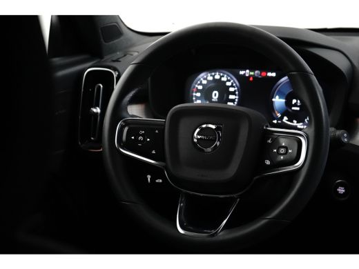 Volvo  XC40 T4 Recharge Plus Dark | Harman/Kardon | Elek. Stoel | All Seasons | Keyless | Stoel- & Stuurverwa... ActivLease financial lease