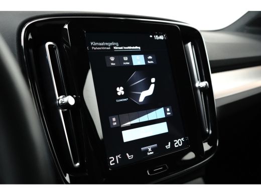 Volvo  XC40 T4 Recharge Plus Dark | Harman/Kardon | Elek. Stoel | All Seasons | Keyless | Stoel- & Stuurverwa... ActivLease financial lease